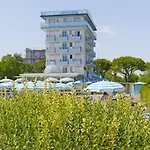 La Brezza Frontemare Отель