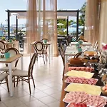 La Brezza Frontemare 3*