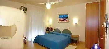 La Brezza Frontemare Отель 3*