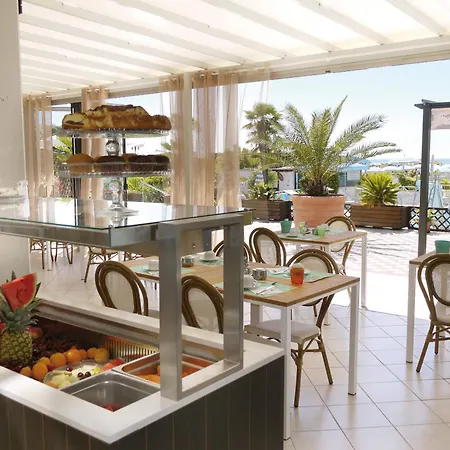Otel La Brezza Frontemare