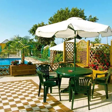 Hotel La Brezza Frontemare Jesolo