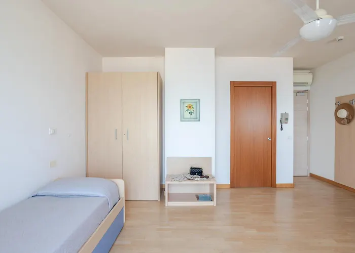 La Brezza Frontemare 3*