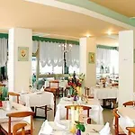 La Brezza Frontemare 3*