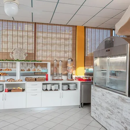Szálloda La Brezza Frontemare 3*