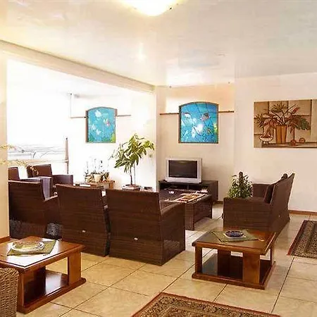 La Brezza Frontemare 3* Лидо-ди-Езоло