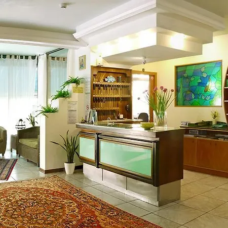 Hotel La Brezza Frontemare Lido di Jesolo