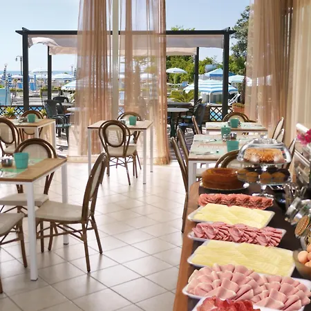 La Brezza Frontemare 3*