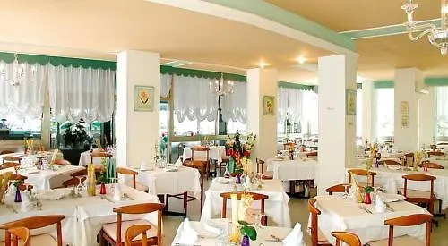 La Brezza Frontemare 3*