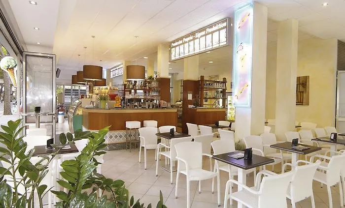 Hotel La Brezza Frontemare Lido di Jesolo