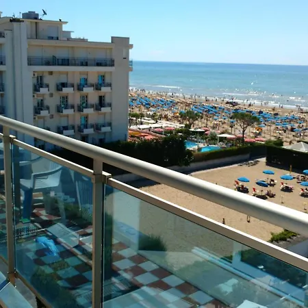 La Brezza Frontemare 3*